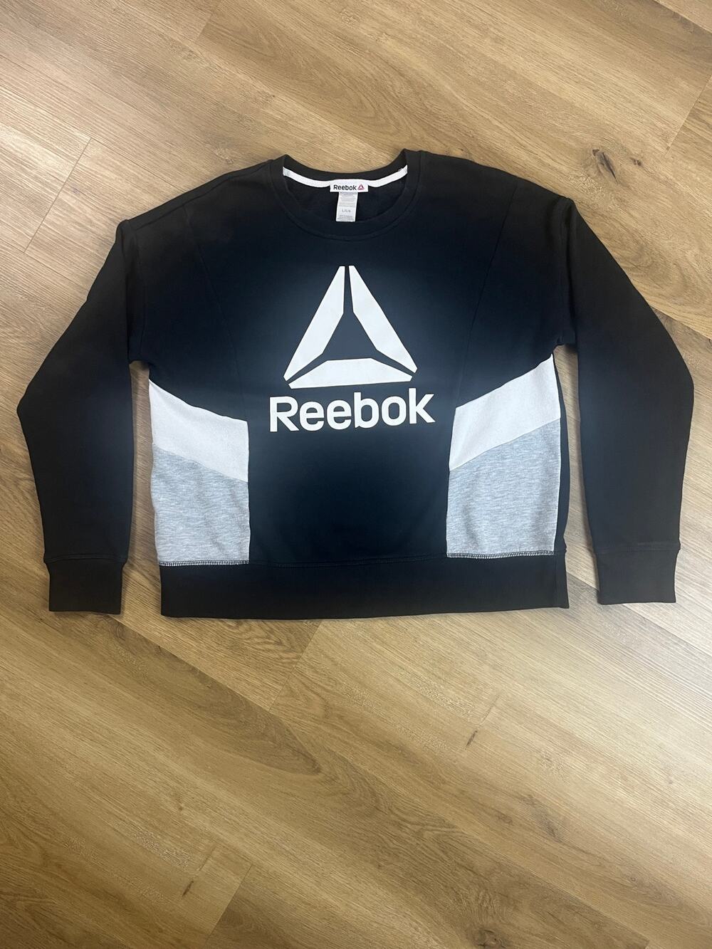 Reebok Big Logo Colorblock Crewneck Sweatshirt Black L
